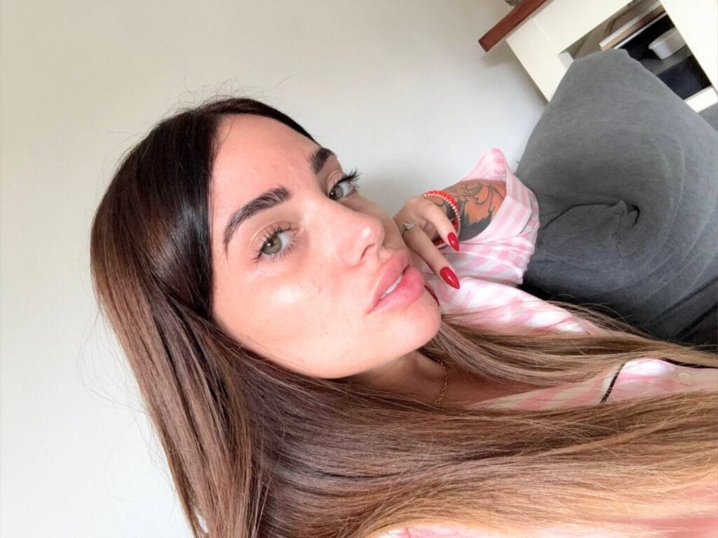 Photo of 𝔐𝔢𝔩𝔱 , creator on OnlyFans with exclusive content